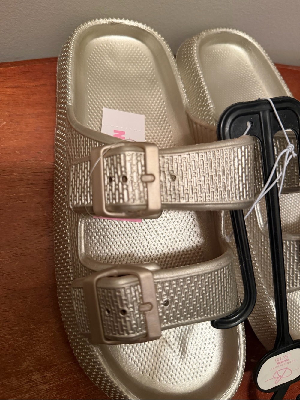 NWT Bobbie Brooks Metallic Gold Double-Buckle Slide - Picture 3 of 5